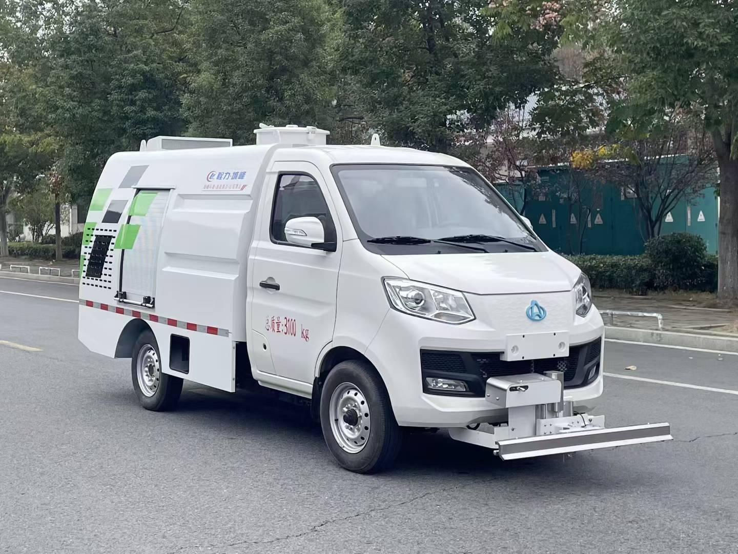 長安純電動養護車
